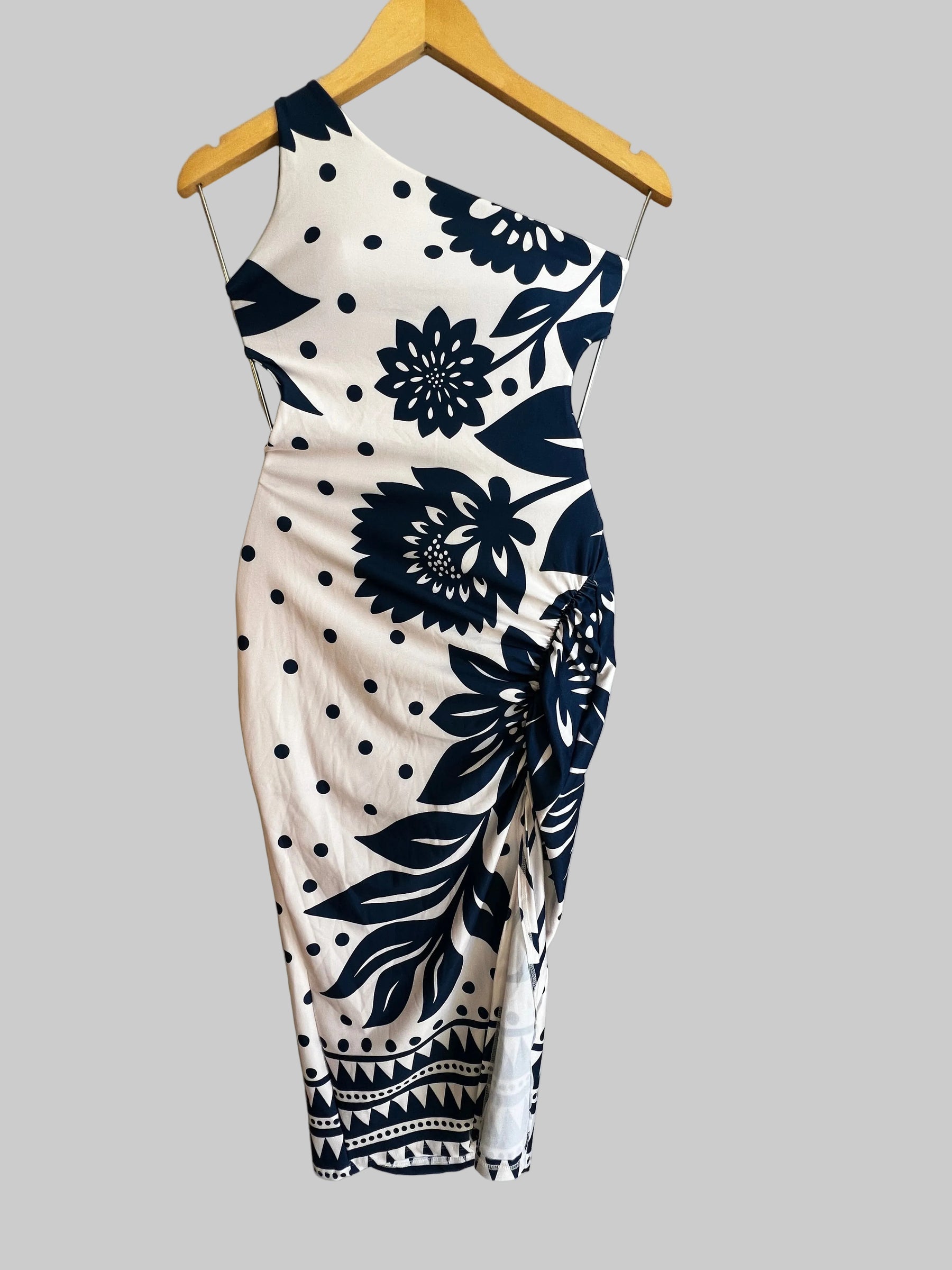 Vestido MIDI Lado U
