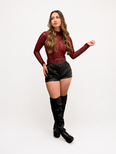 Short em Couro costura