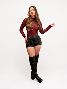 Short em Couro costura