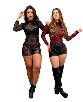 Short em Couro costura