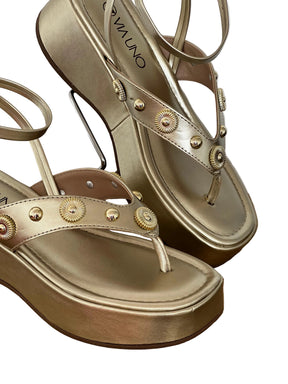 Tamanco c/ Traseira Detalhe Dourado 247636